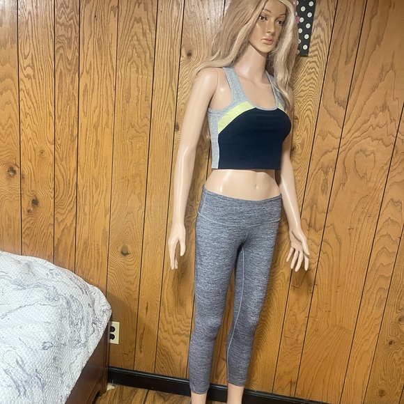 Beyond Yoga" Peloton Crop Tank - Picture 10 of 14